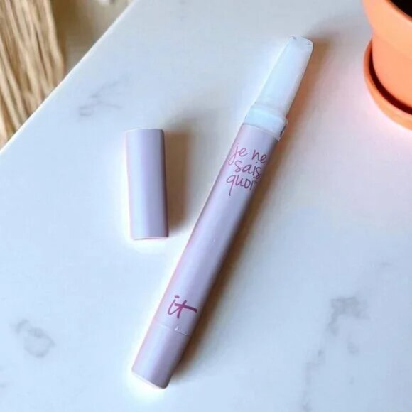 It Cosmetics NEW Je Ne Sais Quoi Lip Serum in Your Perfect Pink Shade - Picture 1 of 6